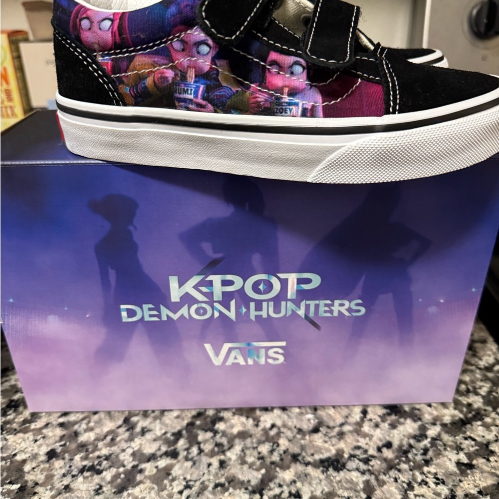 Vans Black and Purple K-Pop Demon Hunters Sneakers - Kids Size 1